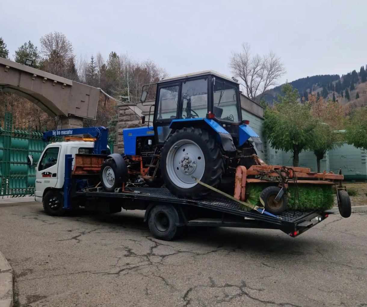 Эвакуатор спецтехники